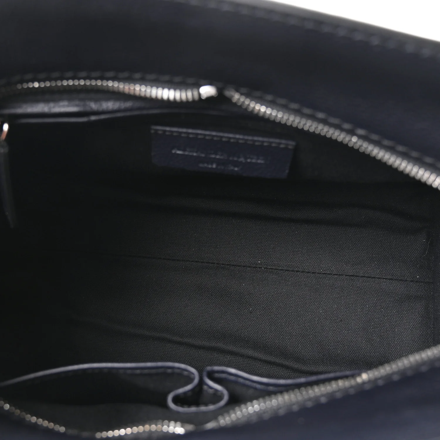 Pebbled Calfskin Small Skull Padlock Zip Around Tote Navy - Image 5