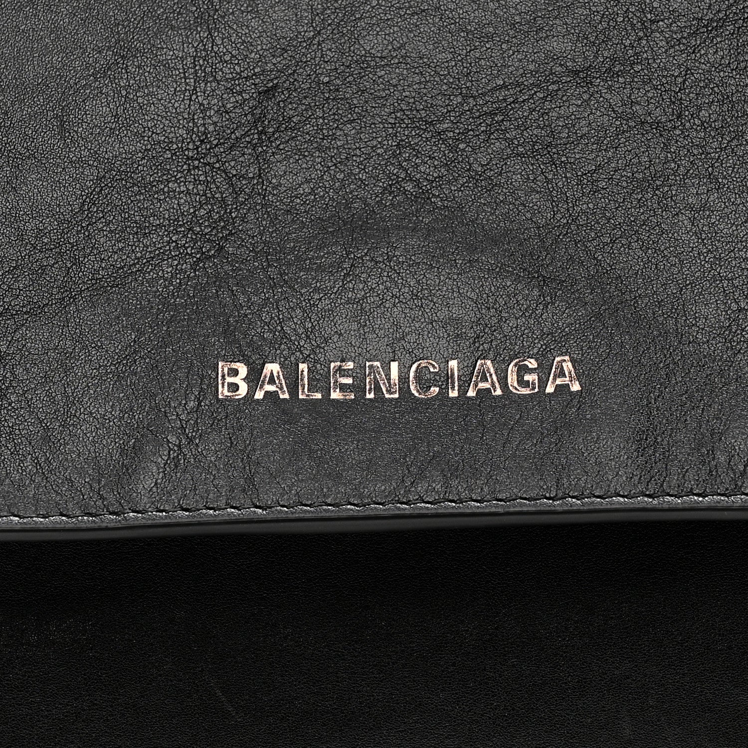 Agneau Large Grungy Messenger Black - Image 6