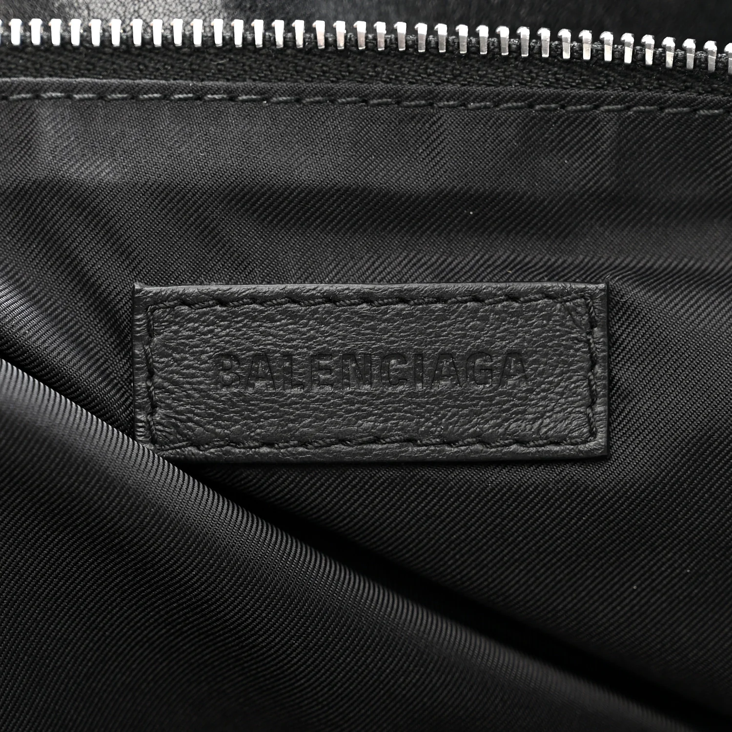 Agneau Large Grungy Messenger Black - Image 7