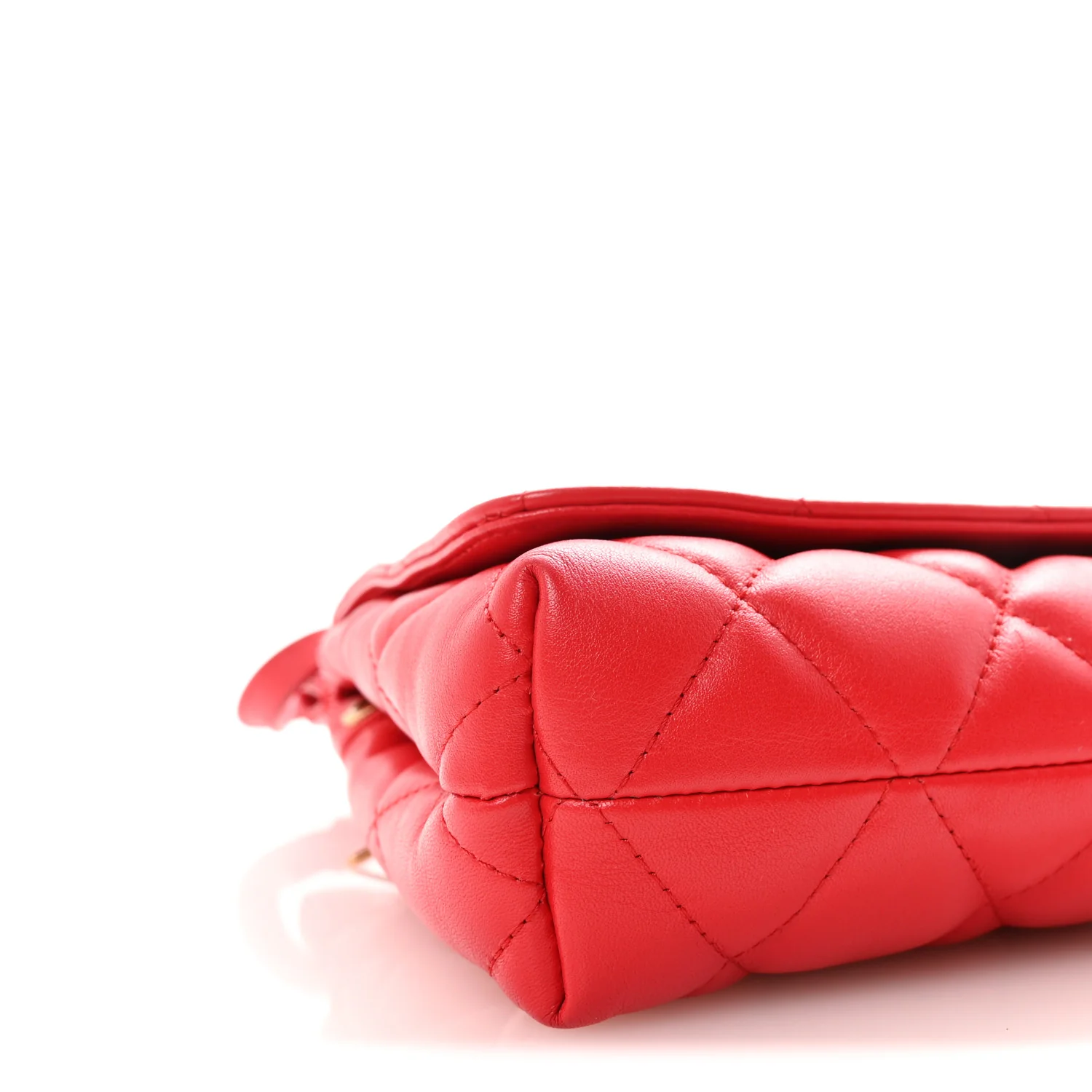 Nappa Calfskin Quilted Medium Touch B Shoulder Bag Bright Red - Image 7