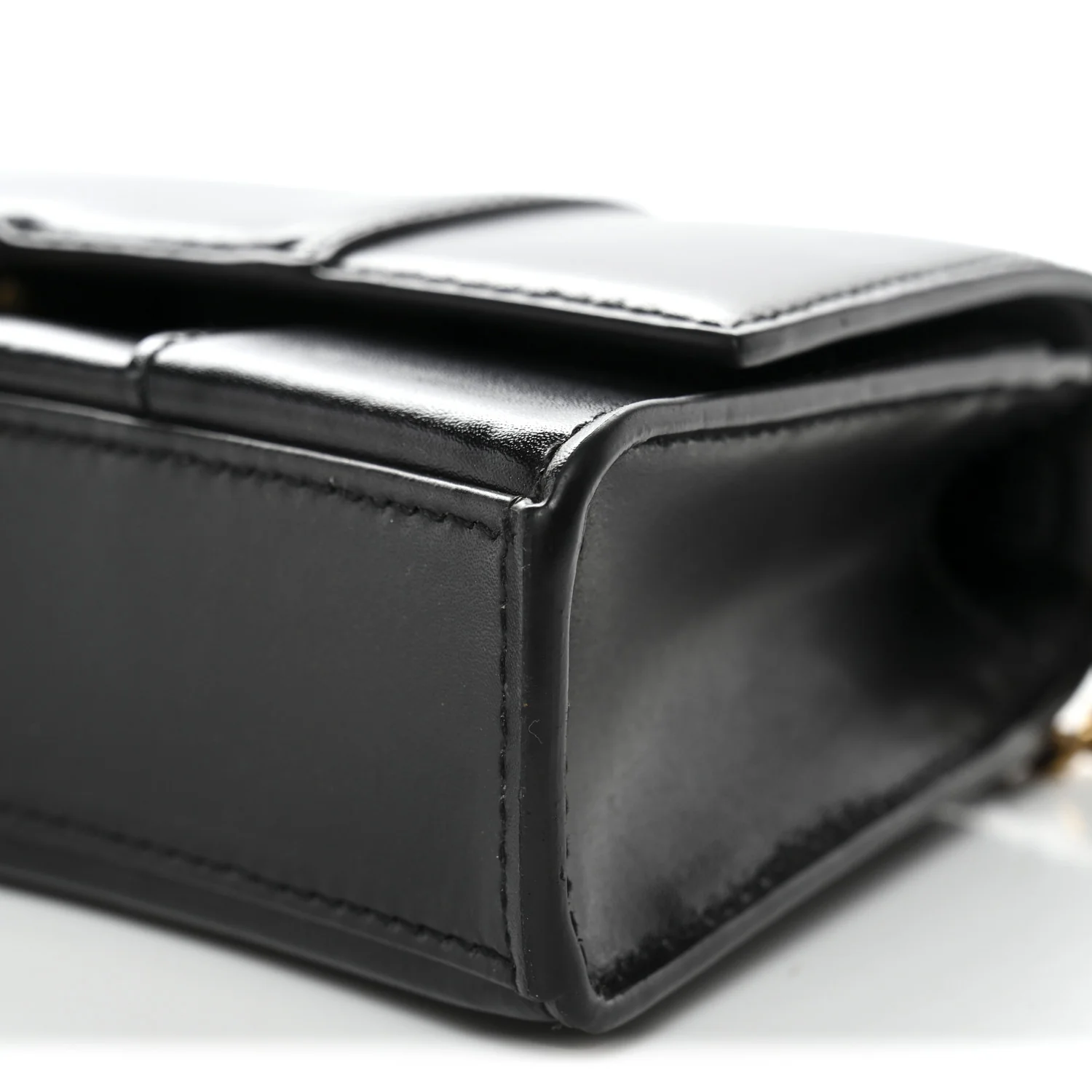 Shiny Box Calfskin Hourglass Chain Bag Black - Image 10
