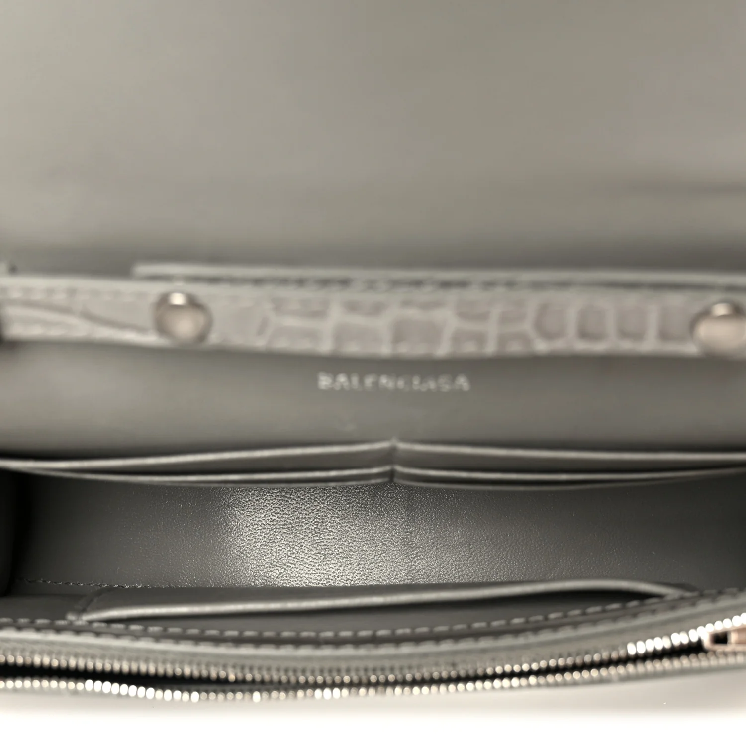 Shiny Calfskin Crocodile Embossed Hourglass Chain Bag Balenciaga Steel Grey - Image 5