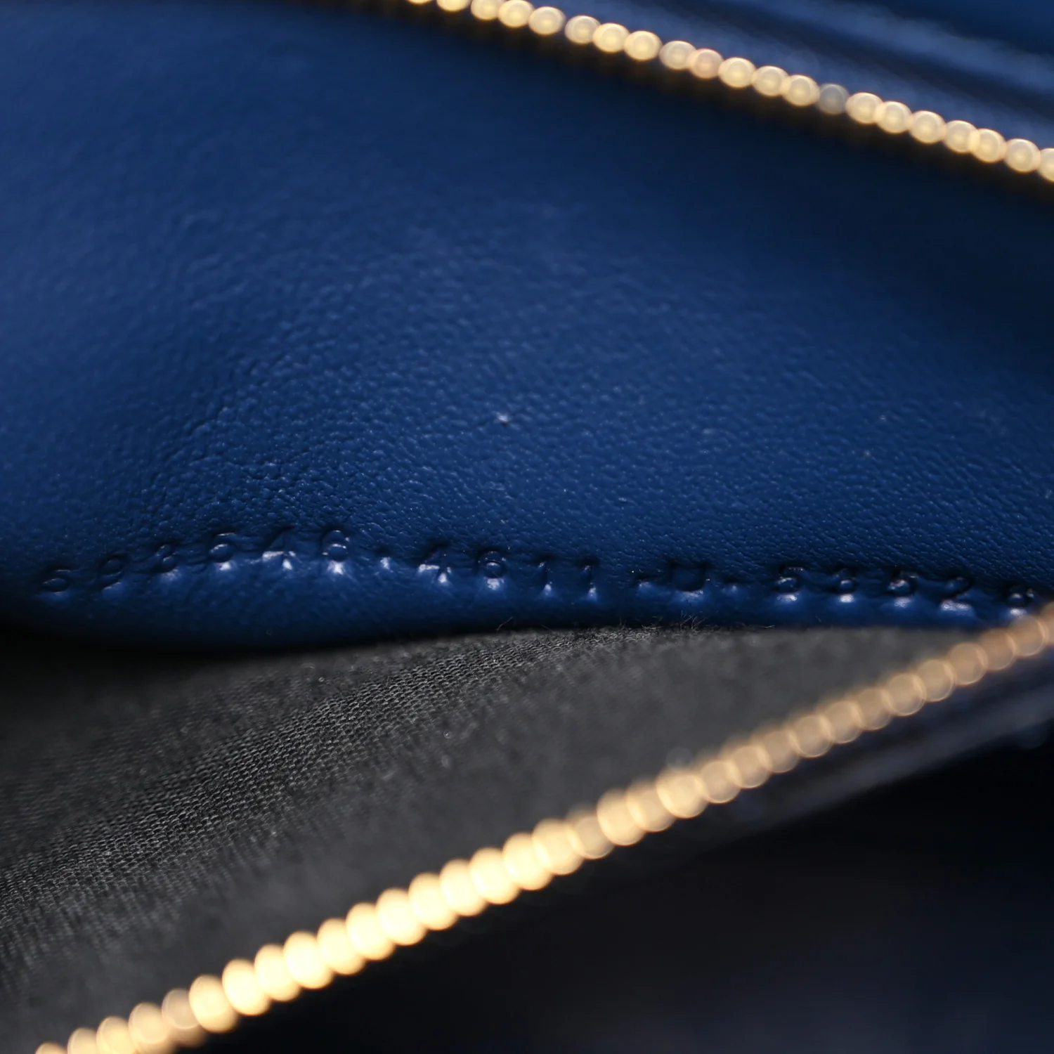 Shiny Calfskin Crocodile Embossed Small Hourglass Top Handle Bag Navy - Image 7