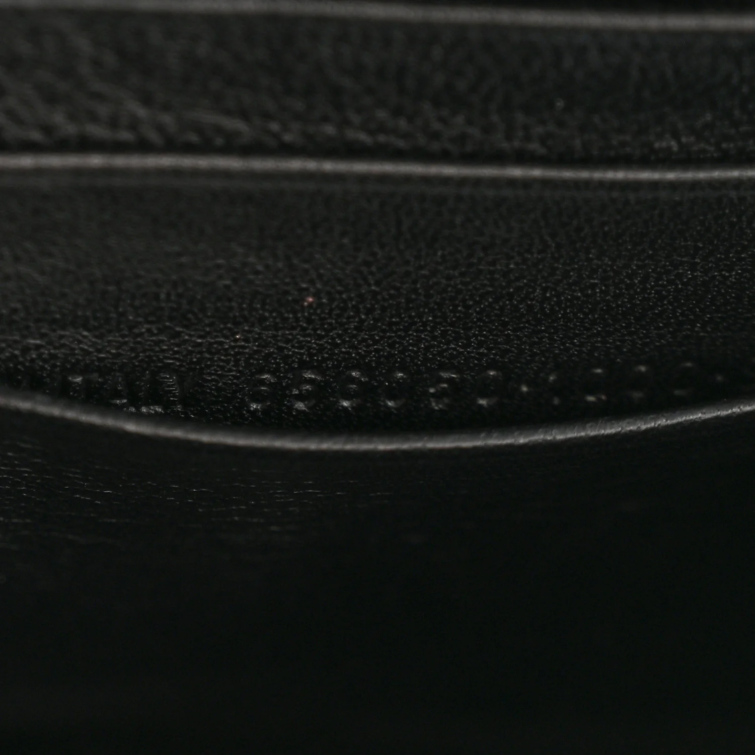 Shiny Calfskin Monochrome Crocodile Embossed Hourglass Chain Bag Black - Image 7