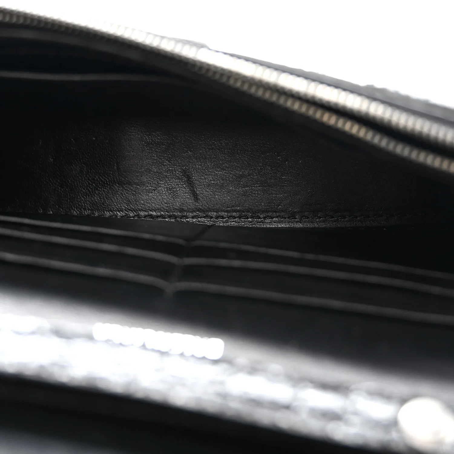 Shiny Calfskin Monochrome Crocodile Embossed Hourglass Chain Bag Black - Image 5