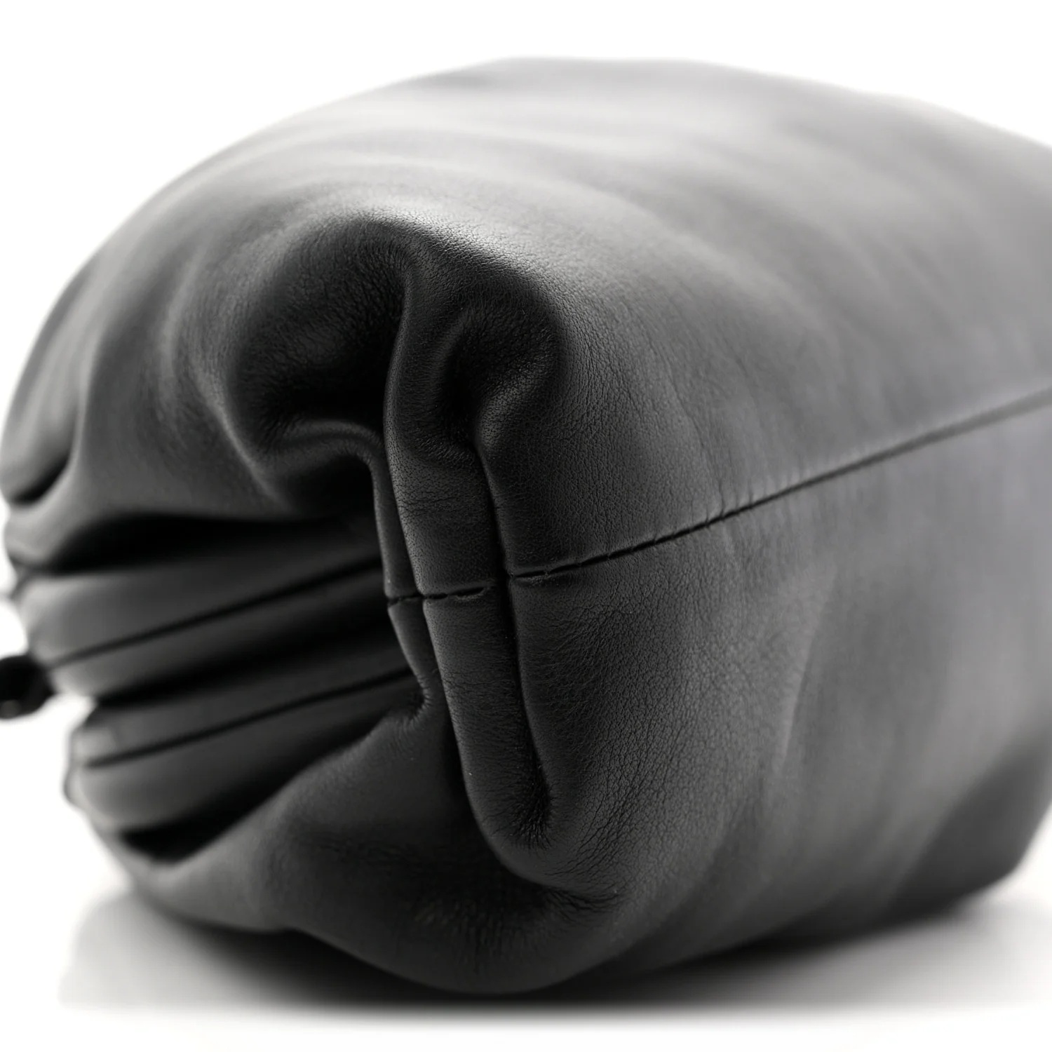 Butter Calfskin The Mini Pouch Black - Image 9