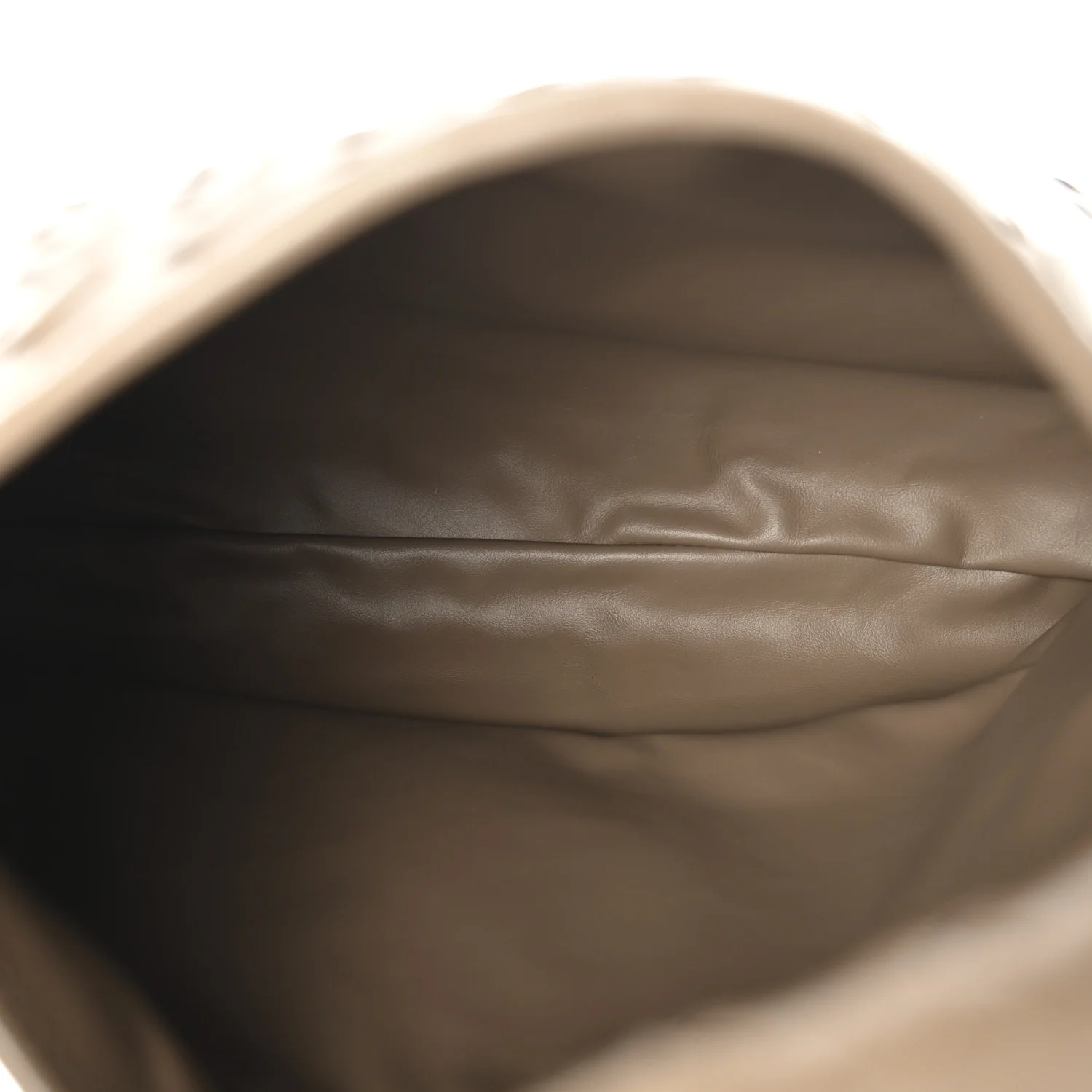 Calfskin Intrecciato Small Hop Pinecone - Image 5