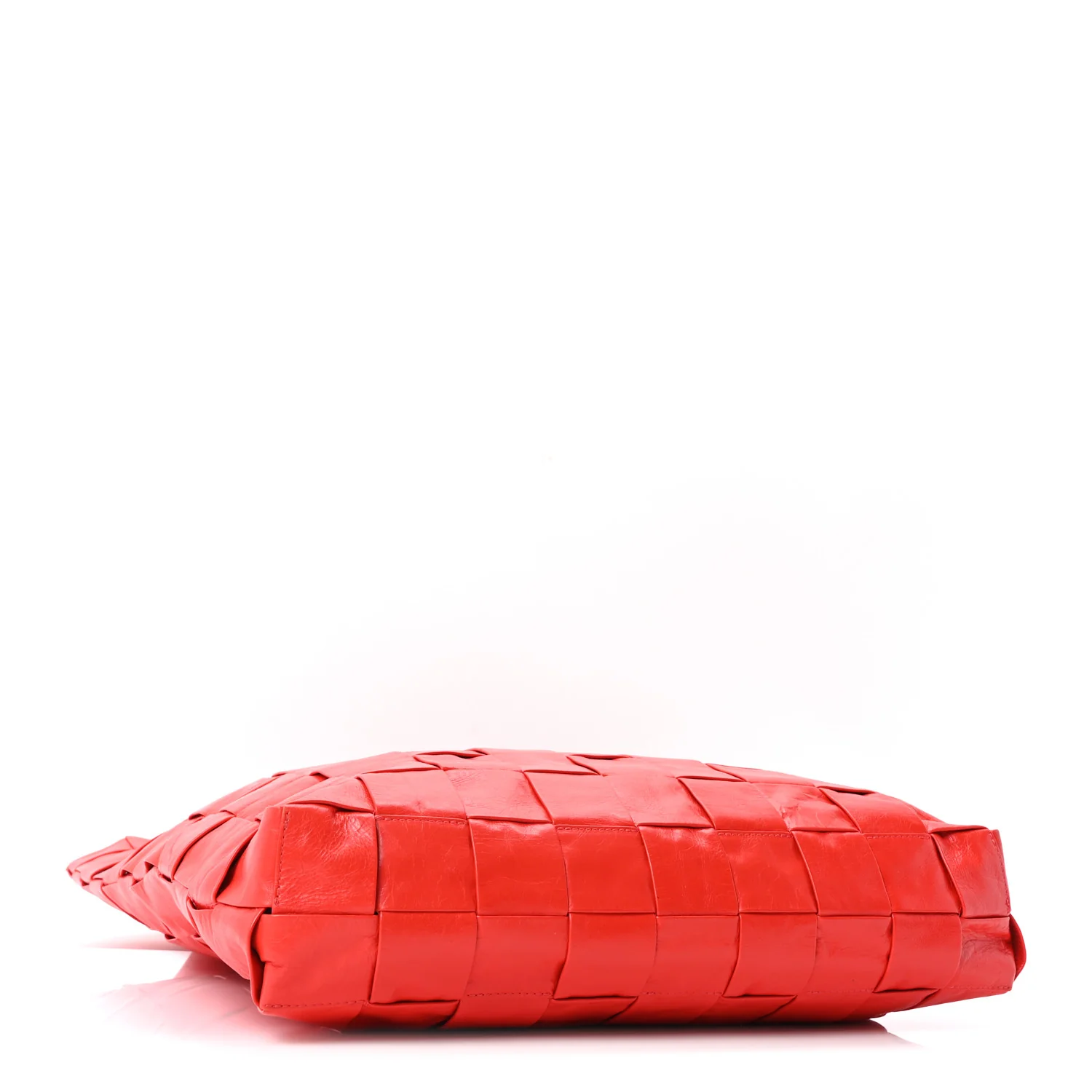 Calfskin Maxi Intrecciato Cassette Tote Tomato - Image 5