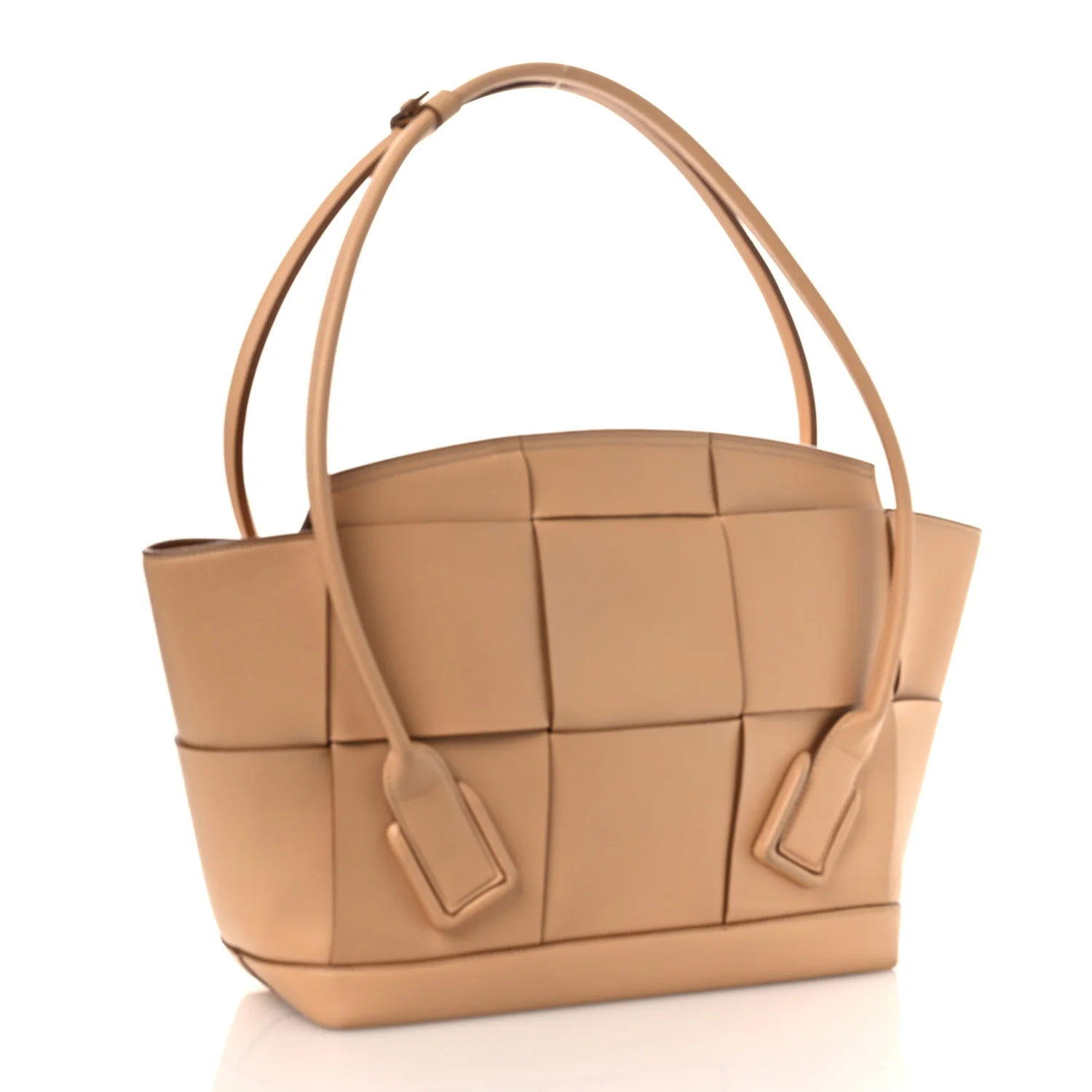 Grained Calfskin Maxi Intrecciato Medium Arco Nude - Image 3
