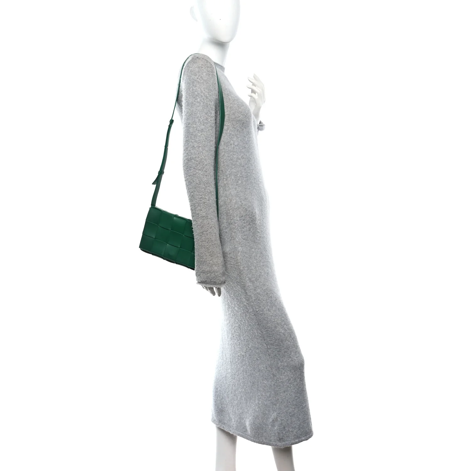 Lambskin Maxi Intrecciato Cassette Crossbody Bag Racing Green - Image 2