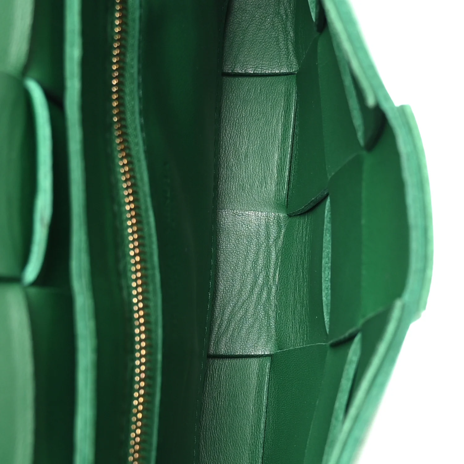 Lambskin Maxi Intrecciato Cassette Crossbody Bag Racing Green - Image 5