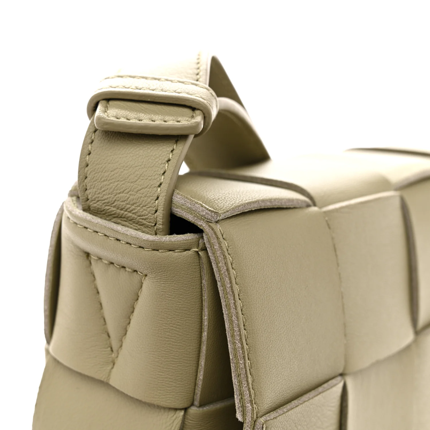 Lambskin Maxi Intrecciato Cassette Crossbody Bag Travertine - Image 12