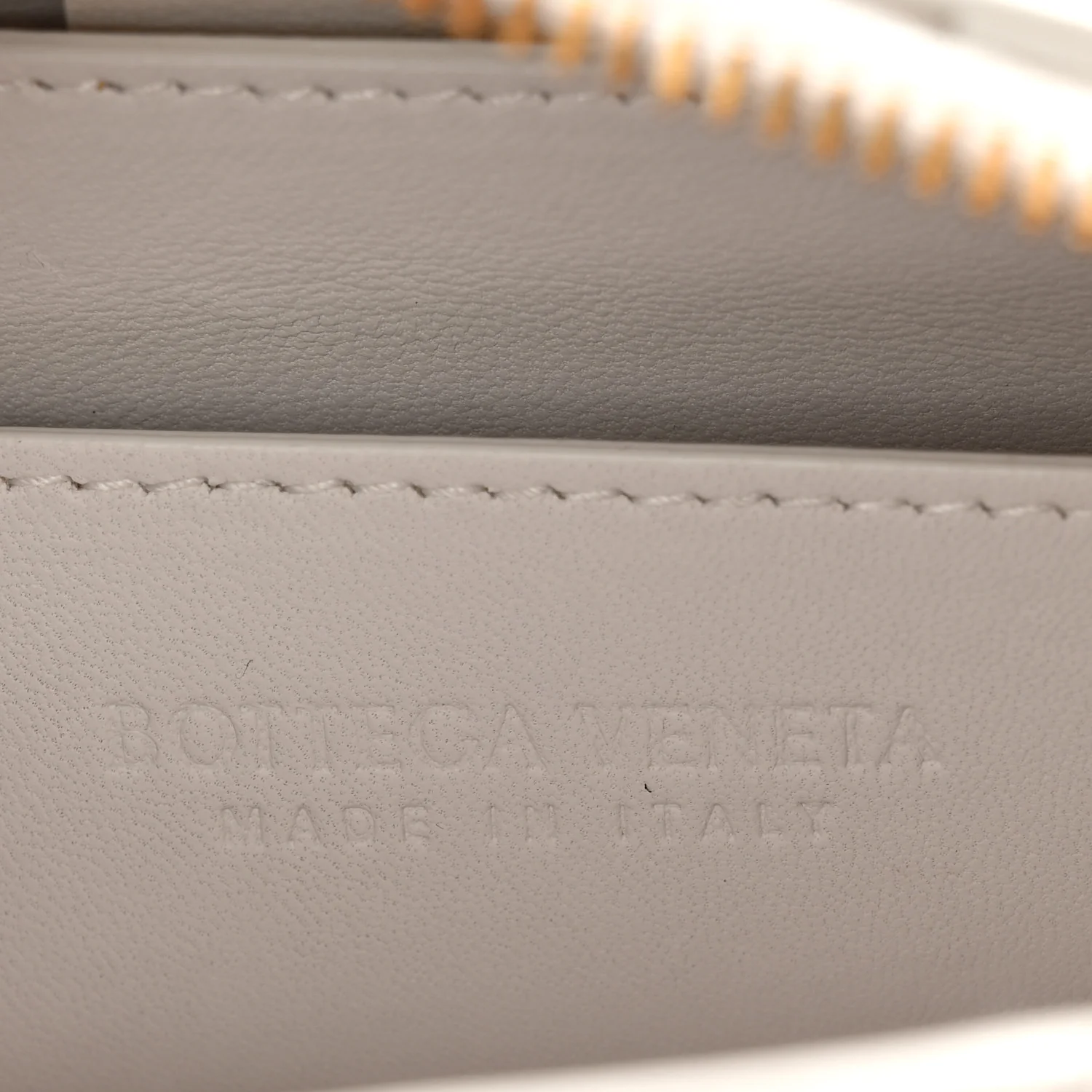 Lambskin Maxi Intrecciato Small Brick Cassette Bag White - Image 6