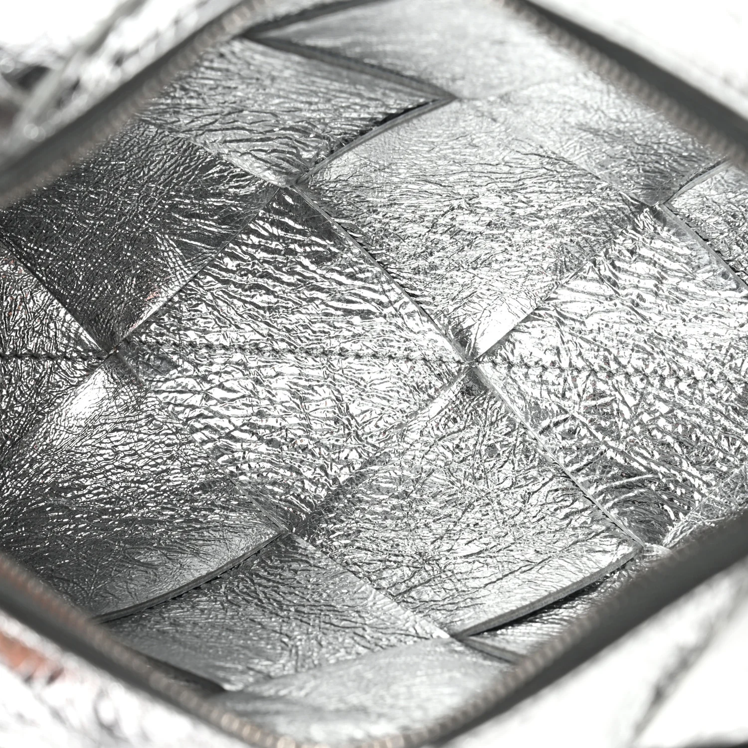 Metallic Crinkled Lambskin Maxi Intrecciato Small Cassette Camera Bag Silver - Image 5