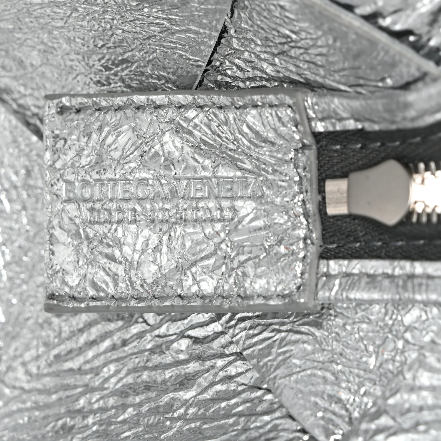 Metallic Crinkled Lambskin Maxi Intrecciato Small Cassette Camera Bag Silver - Image 6