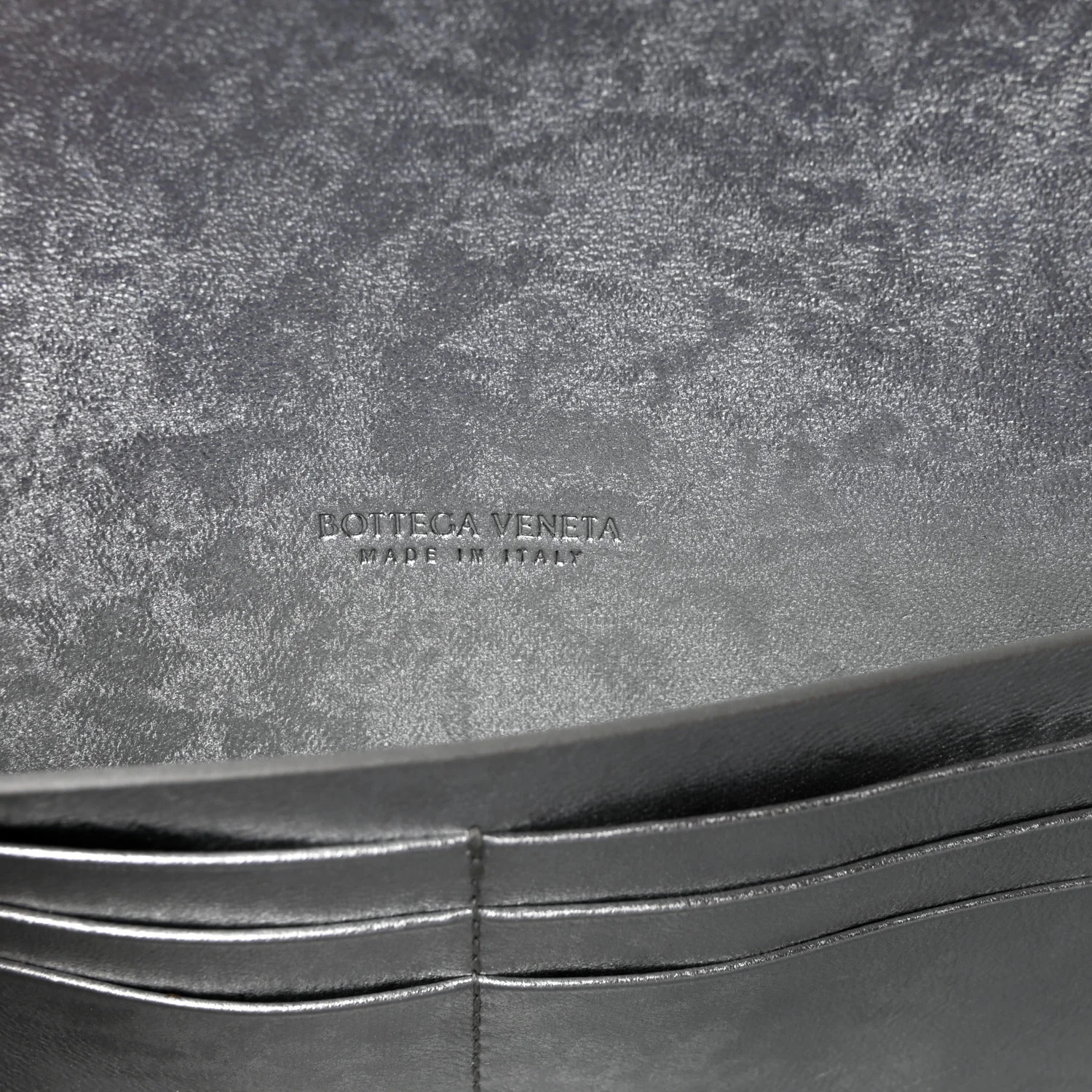 Metallic Lambskin Intrecciato Long Andiamo Top Handle Clutch Silver - Image 6