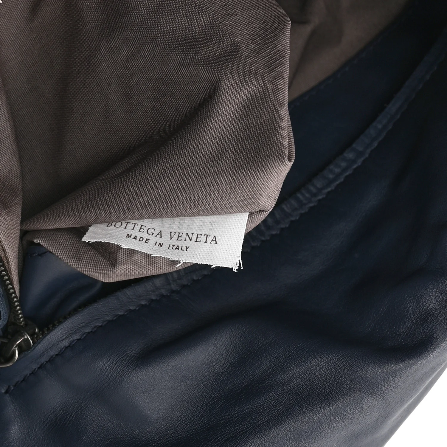 Nappa Intrecciato Messenger Bag Tourmaline - Image 7