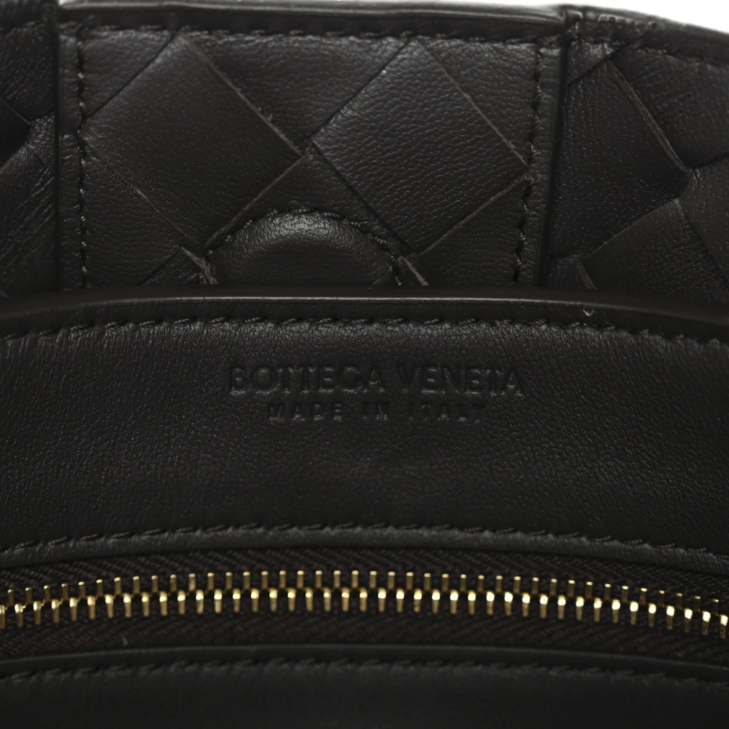 Nappa Intrecciato Small Andiamo Shoulder Bag Fondant - Image 5