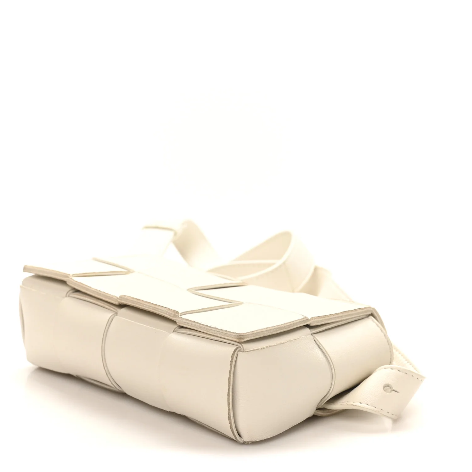 Nappa Maxi Intreccio The Belt Cassette Bag White - Image 8