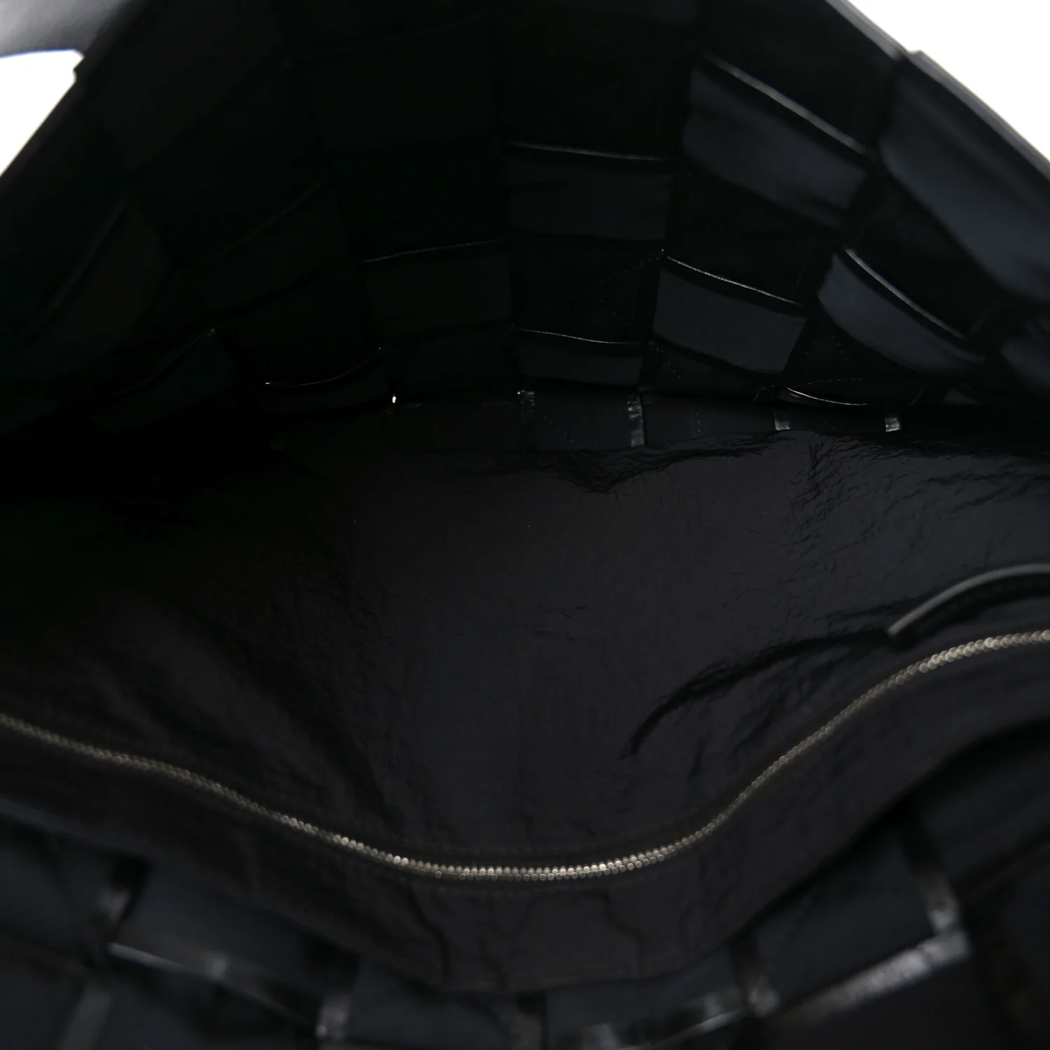 Paper Calfskin Maxi Intreccio Large Cassette Crossbody Bag Black - Image 5