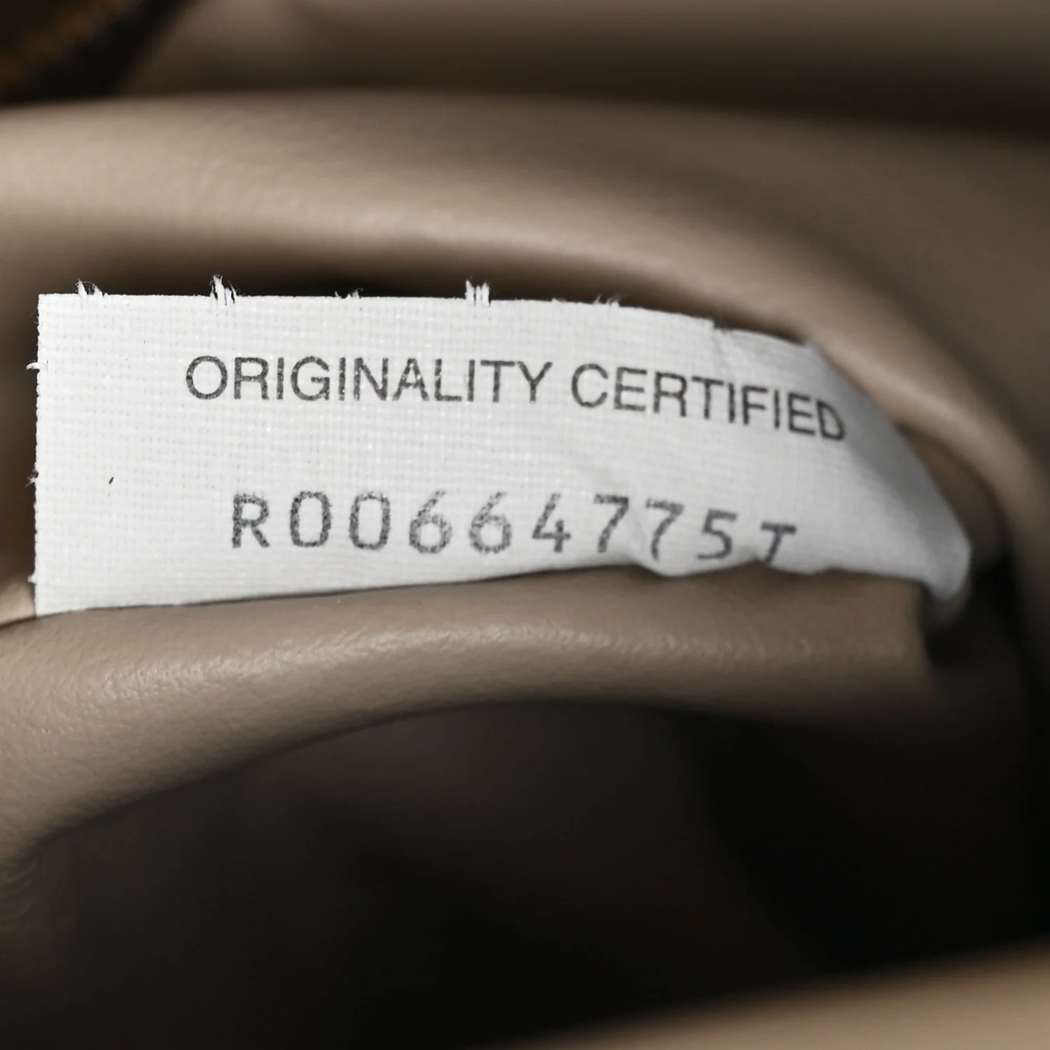 Suede Intrecciato Large Hop Ecru - Image 7