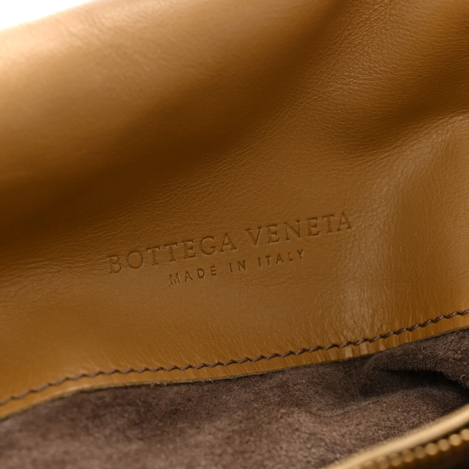 Waxy Nappa Tote Bronze - Image 6