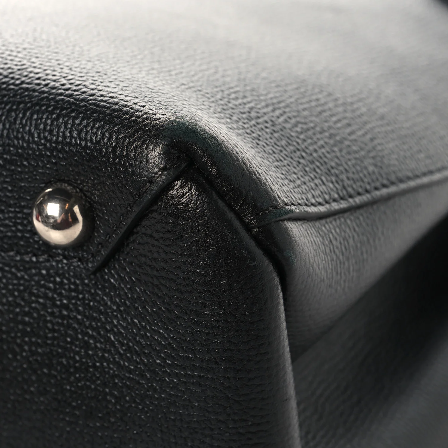 Derby Calfskin Medium Banner Tote Black - Image 11