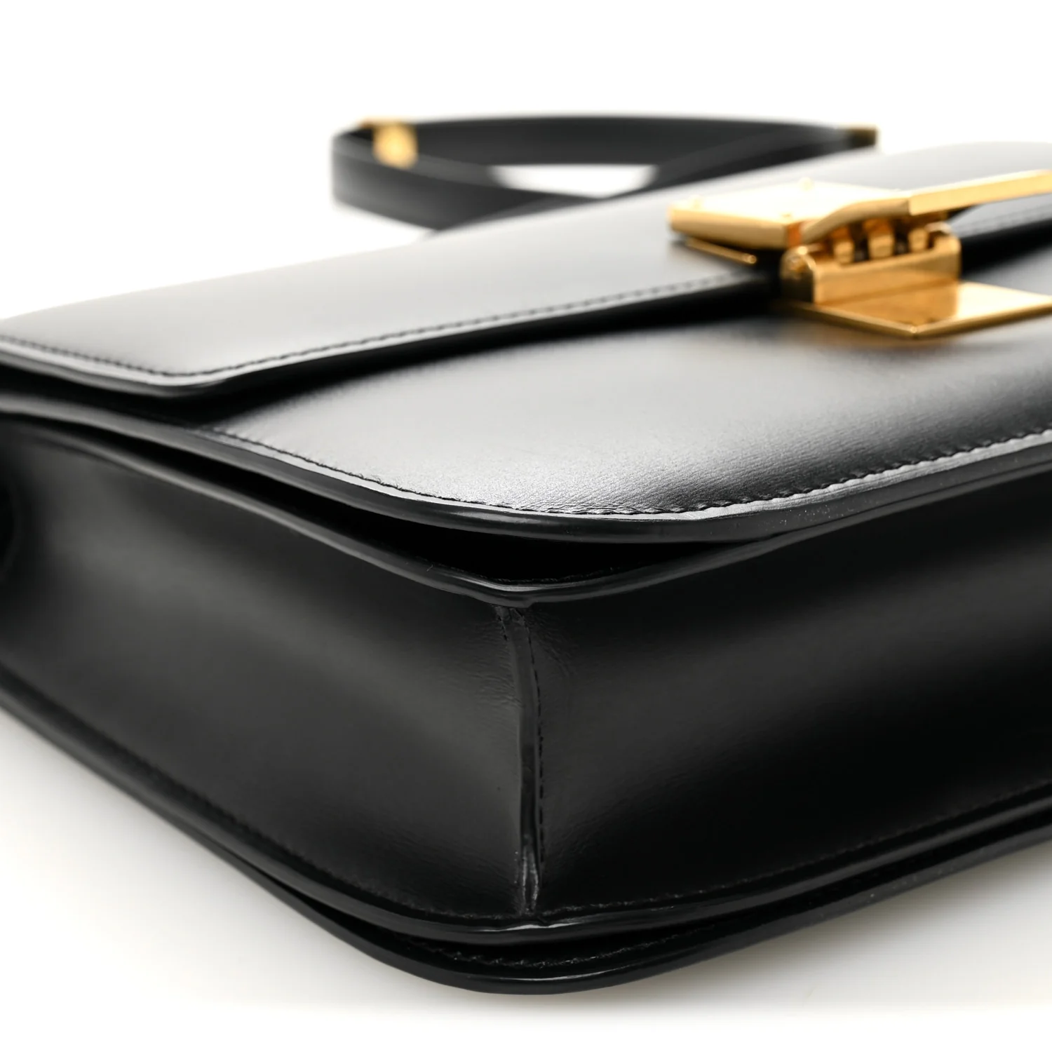 Box Calfskin Medium Classic Box Flap Bag Black - Image 17