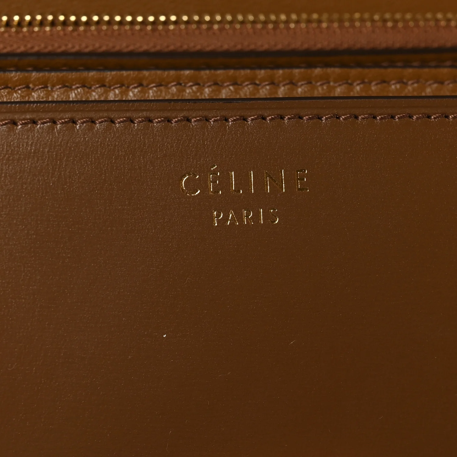 Box Calfskin Medium Classic Box Flap Bag Camel - Image 6