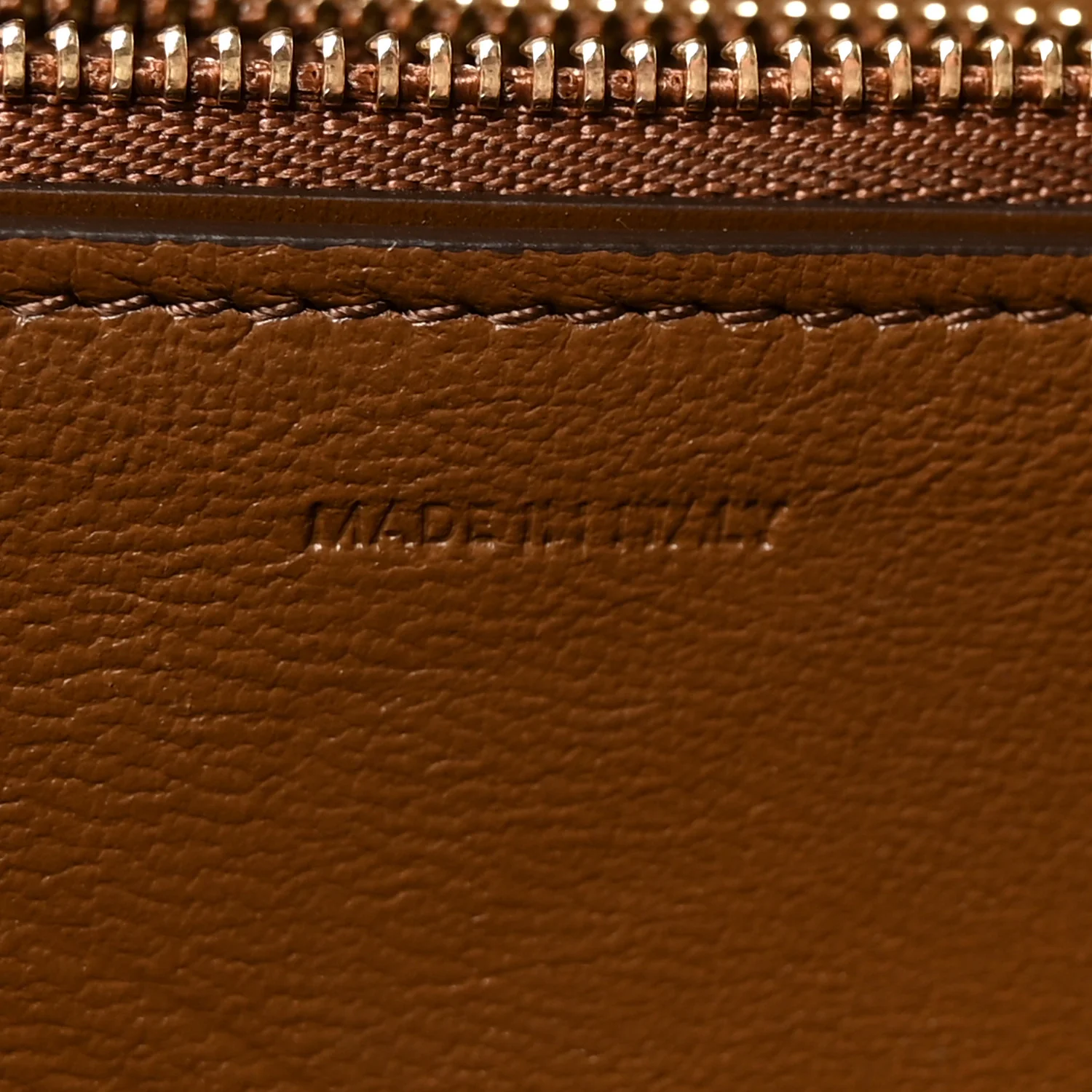 Box Calfskin Medium Classic Box Flap Bag Camel - Image 7
