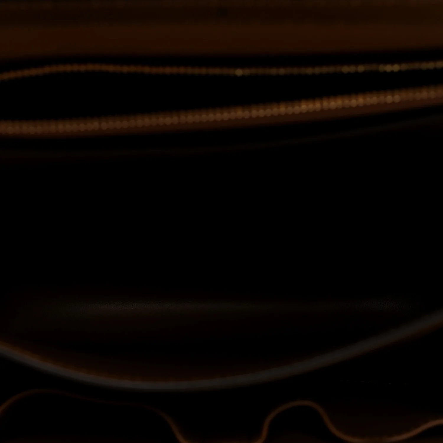 Box Calfskin Medium Classic Box Flap Bag Camel - Image 5