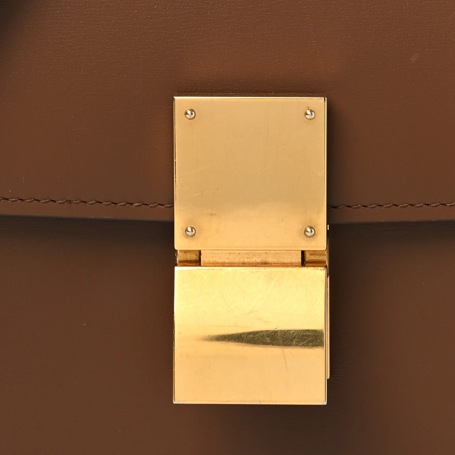 Box Calfskin Medium Classic Box Flap Bag Camel - Image 7
