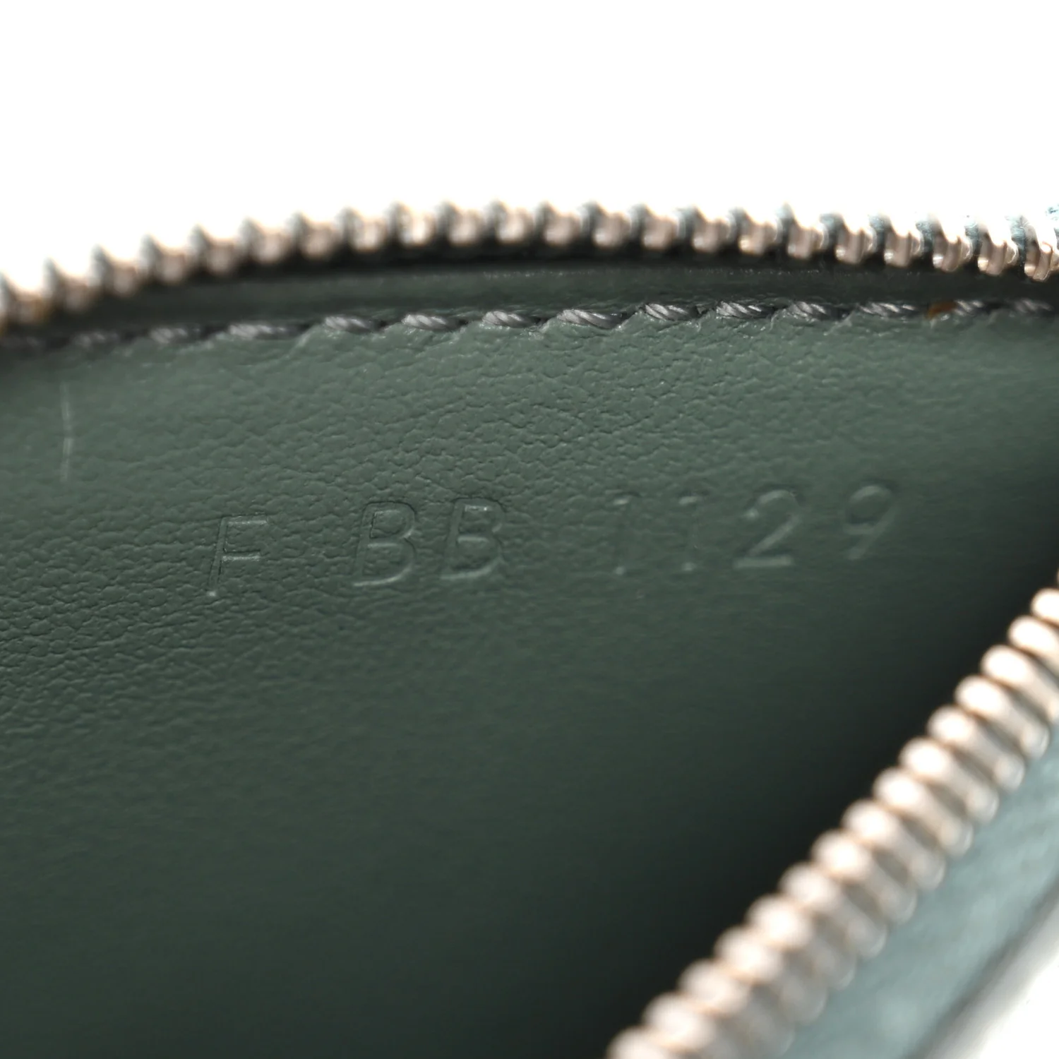 Grained Calfskin Zipped Card Holder Celadon - Image 6