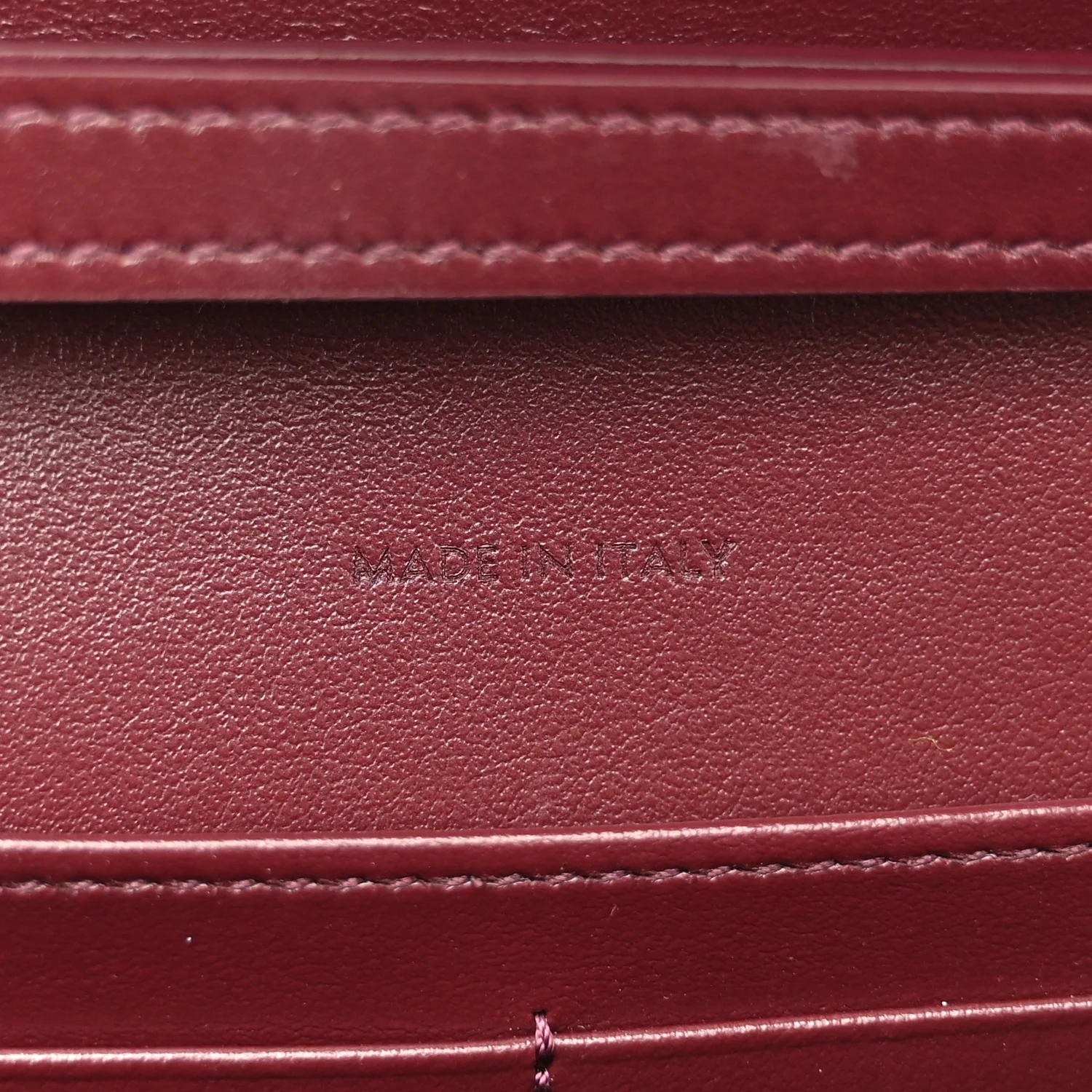 Shiny Calfskin Triomphe Margo Wallet on Chain Burgundy - Image 7