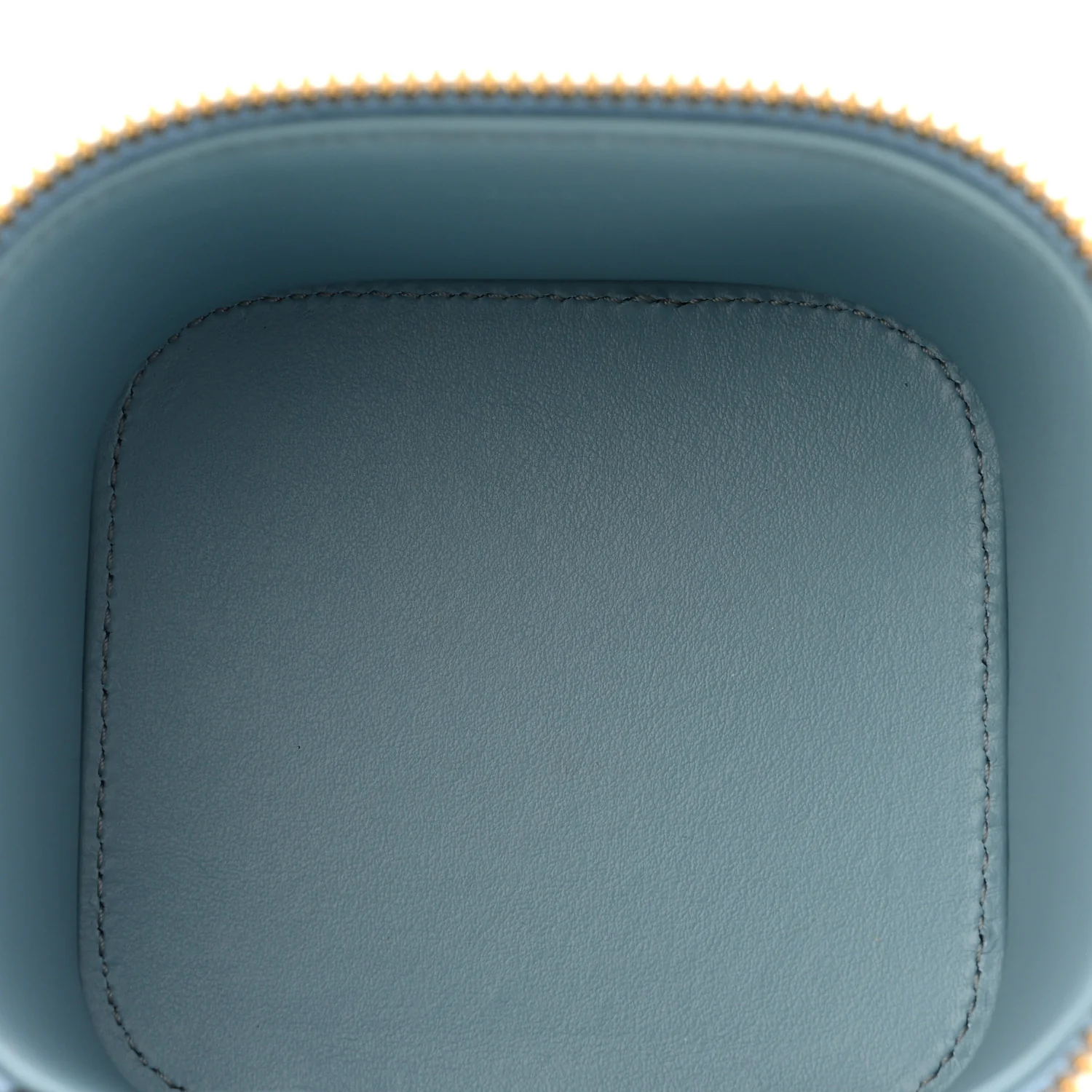 Smooth Calfskin Cuir Triomphe Mini Vanity Case California Blue - Image 5
