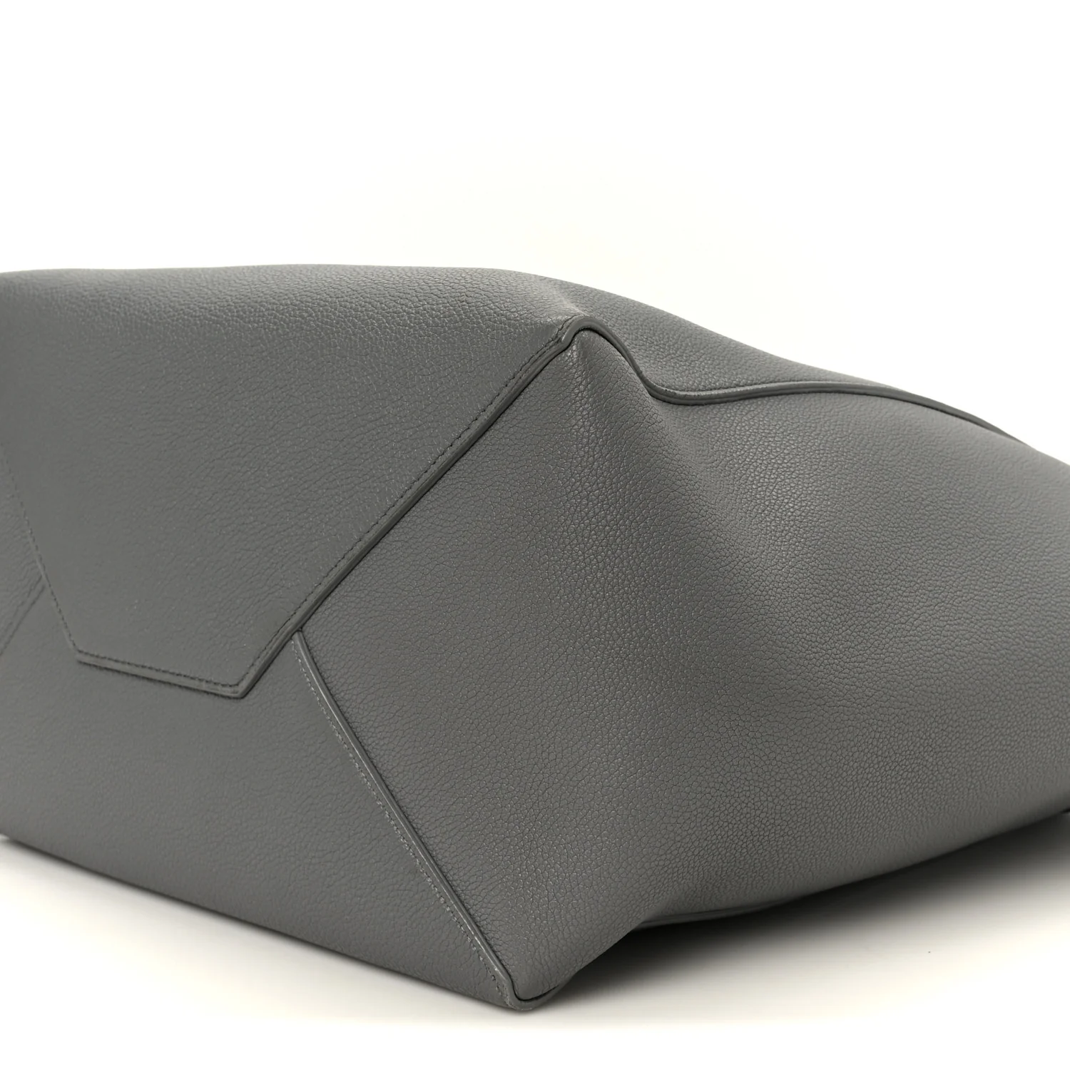 Soft Grained Calfskin Small Belt Cabas Phantom Grey - Image 10