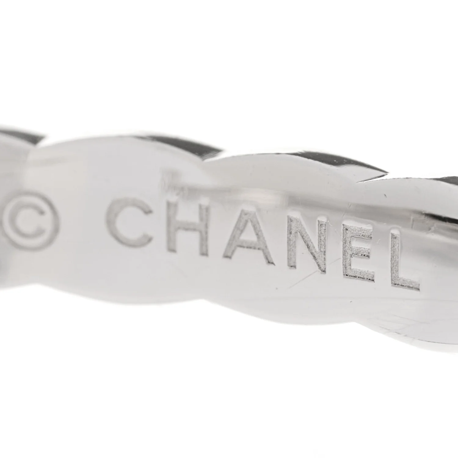 18K White Gold Diamond Coco Crush Hoop Earrings - Image 4