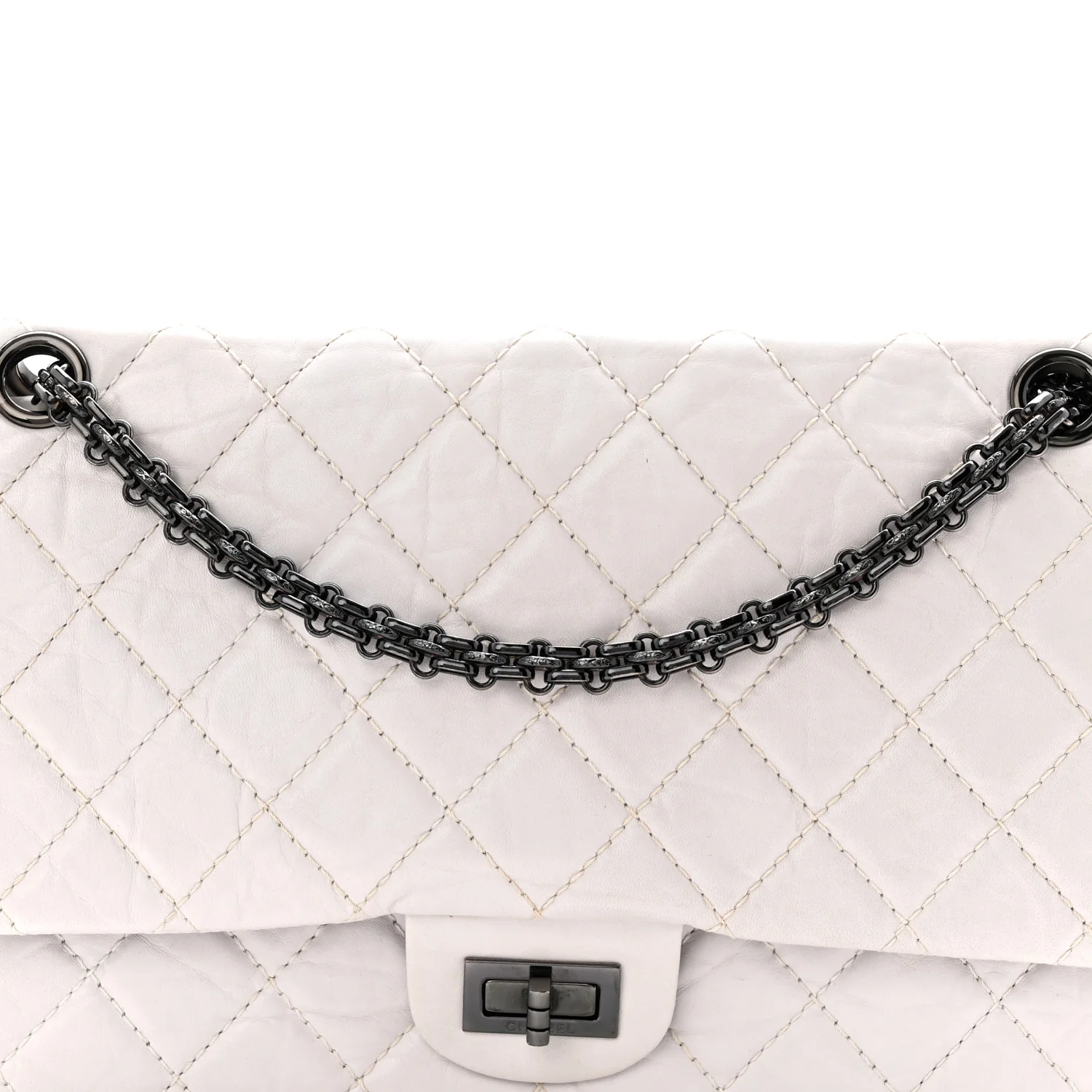 Aged Calfskin 2.55 Reissue 226 Flap White - Image 8