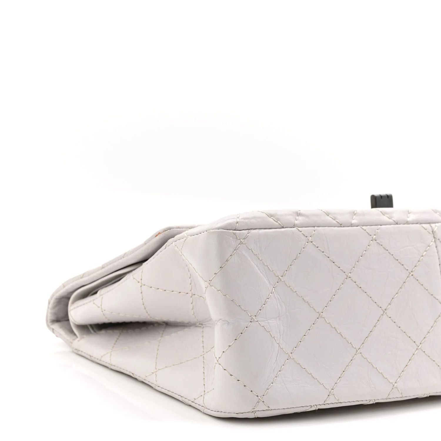 Aged Calfskin 2.55 Reissue 226 Flap White - Image 9