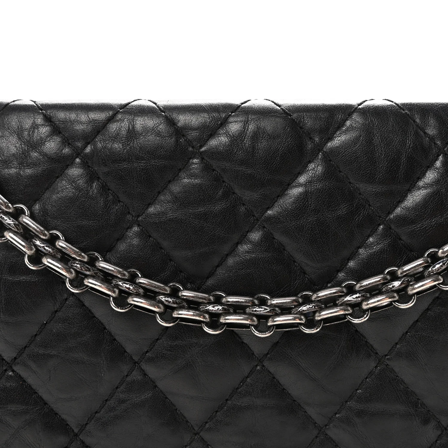 Aged Calfskin Quilted 2.55 Reissue 225 Flap Black - Image 8