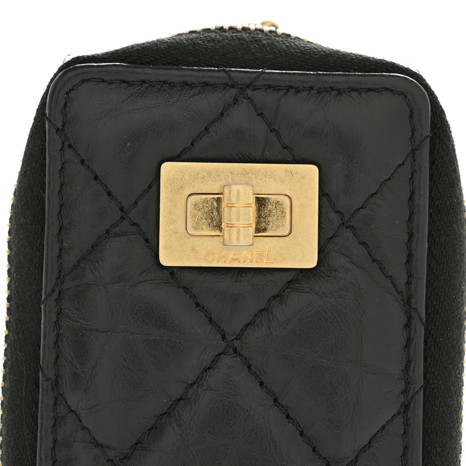 Aged Calfskin Quilted 2.55 Reissue Clutch With Chain Black - Image 11