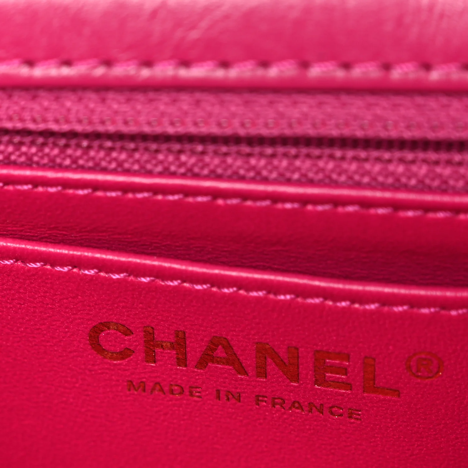 Aged Calfskin Quilted 2.55 Reissue Mini Flap Fuchsia - Image 5