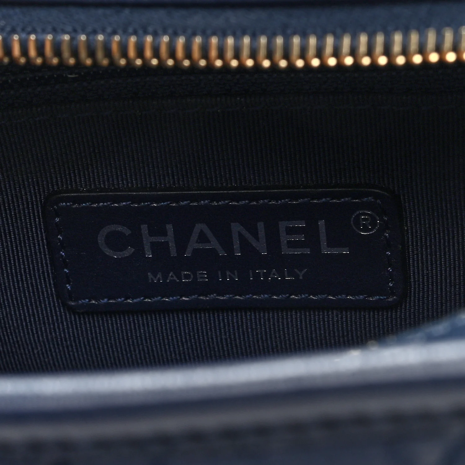 Aged Calfskin Quilted Small Gabrielle Hobo Navy - Image 6