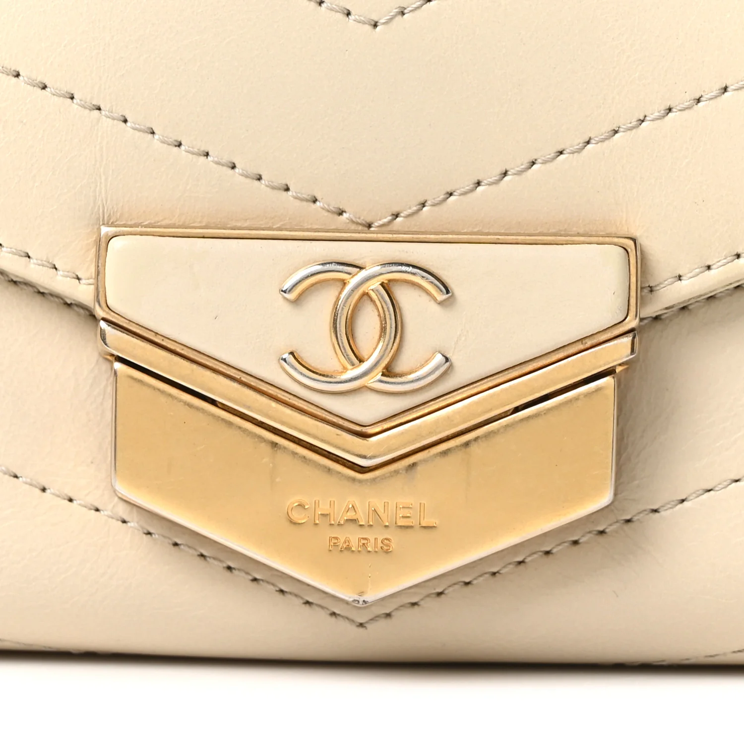 Calfskin Chevron Quilted Small Medal Flap White - Image 8