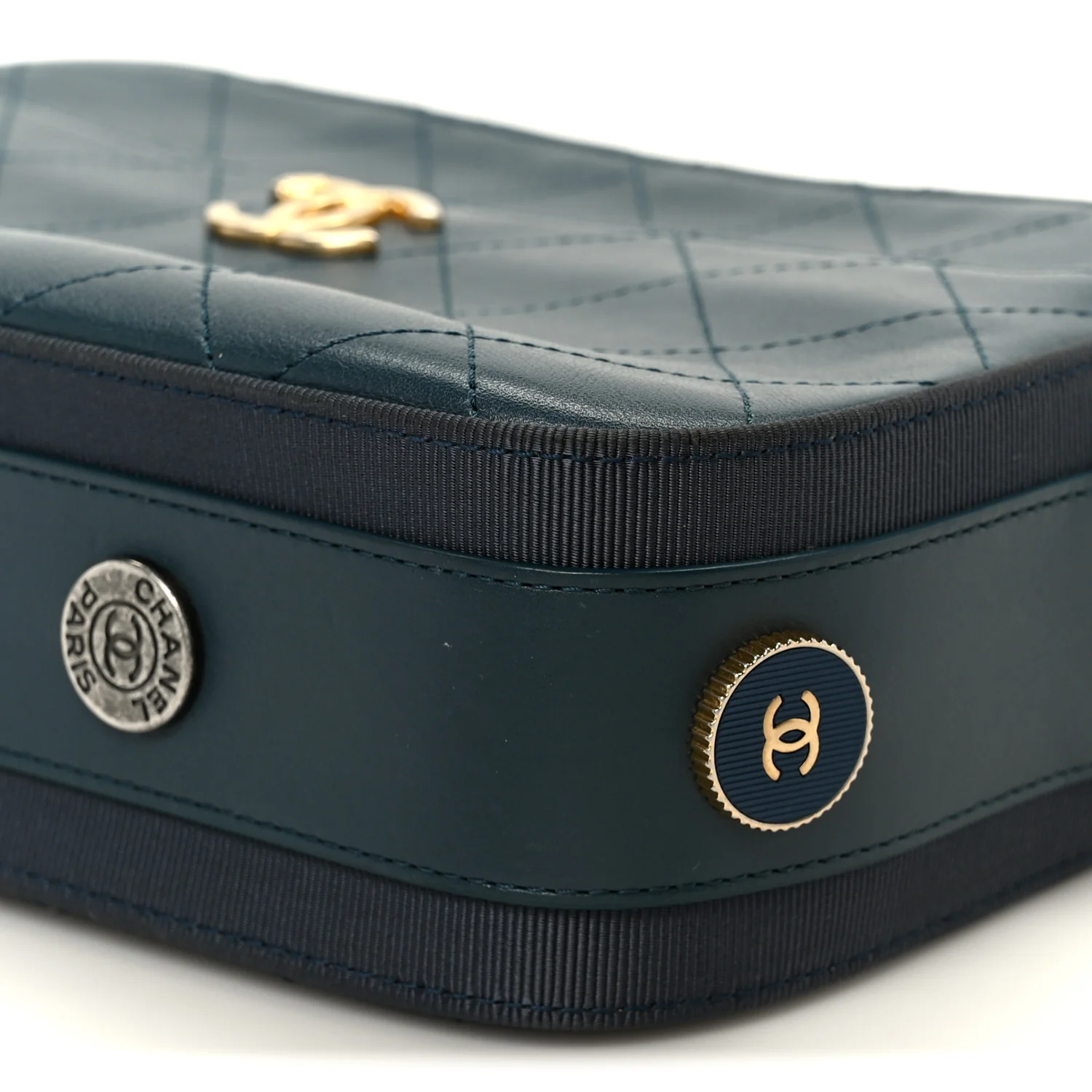 Calfskin Grosgrain Stitched Button Up Camera Case Green - Image 21