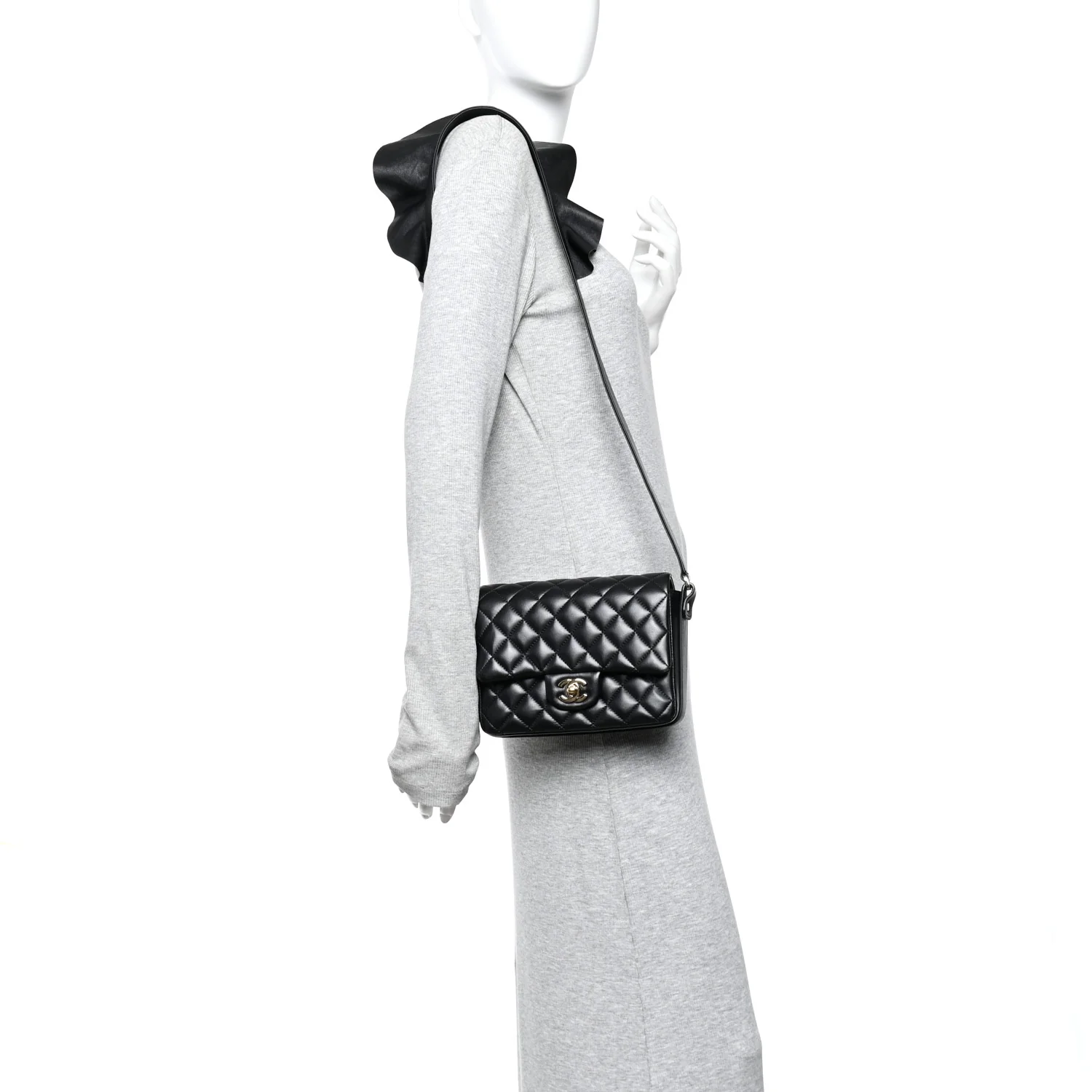 Calfskin Quilted Bolero De Chanel Flap Bag Black - Image 2