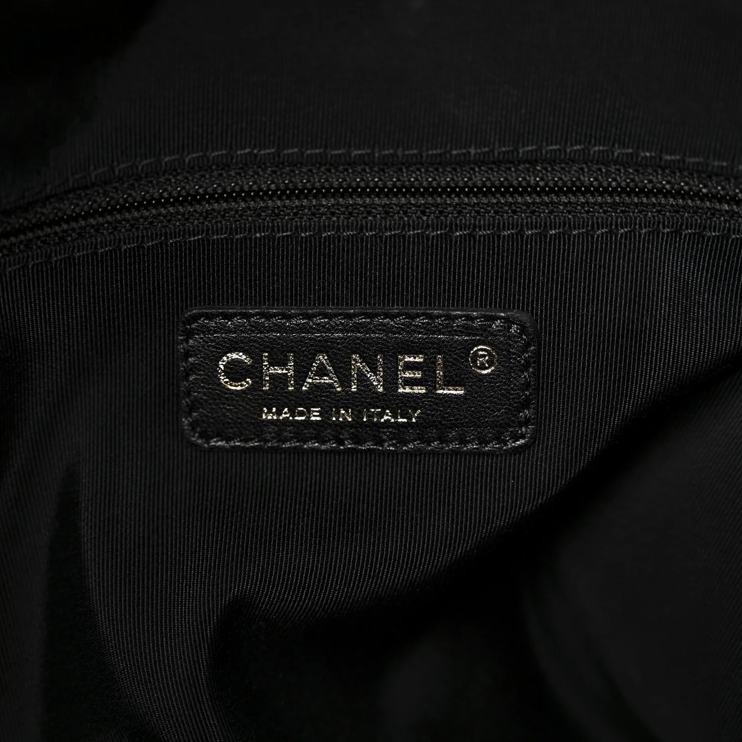 Calfskin Quilted Large Chain Me Hobo Black - Image 6