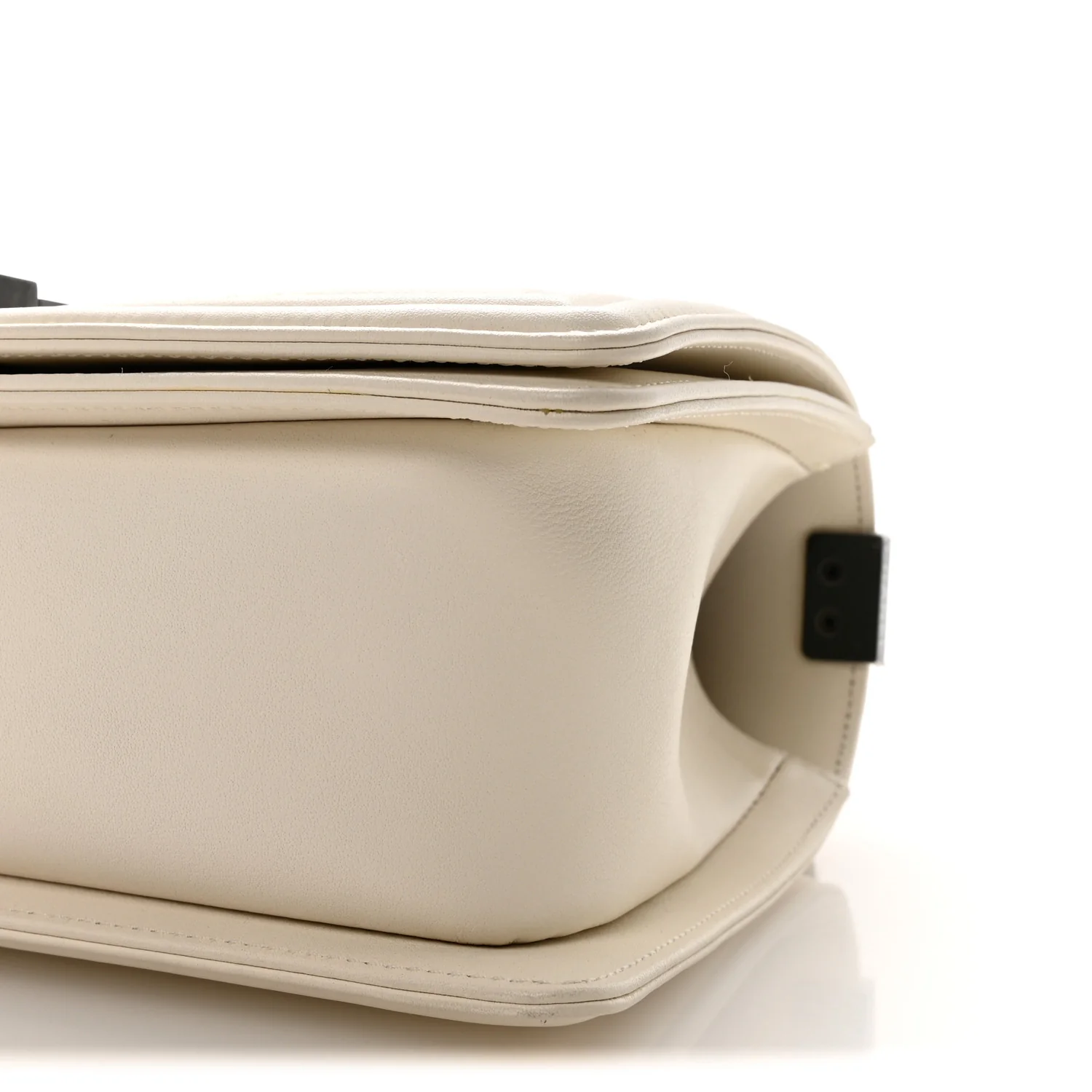 Calfskin Quilted Medium Boy Flap White - Image 10