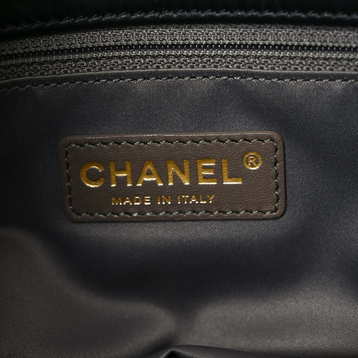 Calfskin Quilted Stitch Triptych Tote Black - Image 5