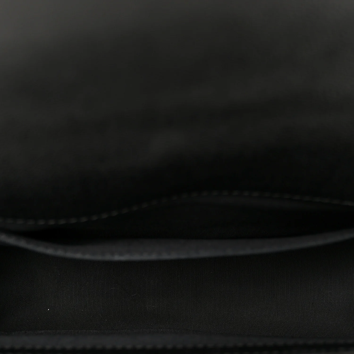 Caviar Chevron Quilted Medium Boy Flap Black - Image 5